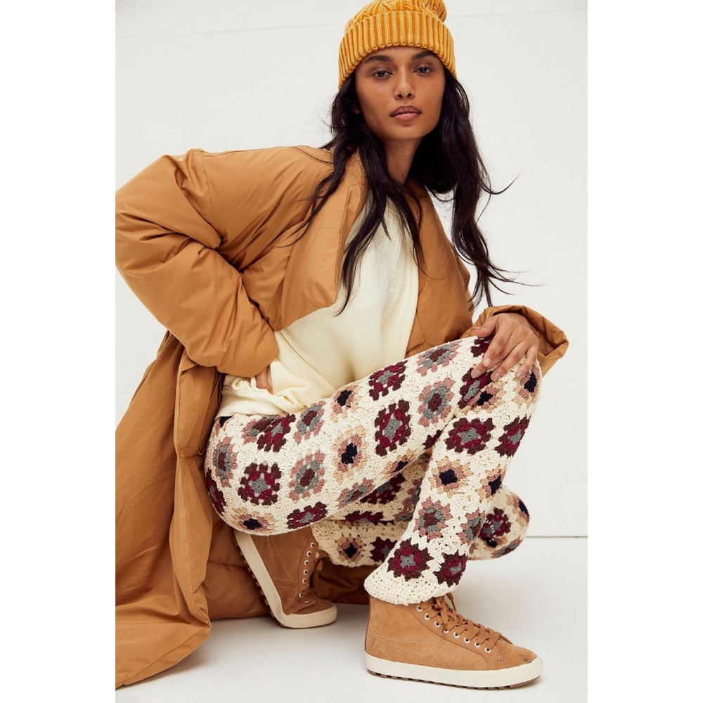NWT! Flook Crochet Leggings